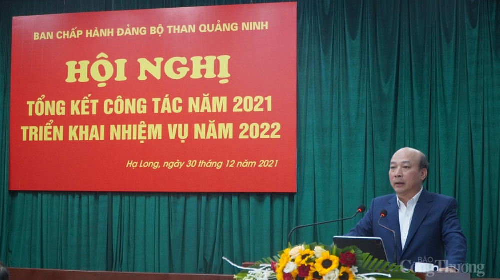 ông Lê Minh Chuẩn - Bí thư Đảng uỷ, Chủ tịch Hội đồng thành viên TKV đề nghị trong năm 2022  quan tâm giải quyết tốt nhu cầu nhà ở cho công nhân, lao động ngành Than, xây dựng các thiết chế văn hóa, dịch vụ xã hội, bảo đảm phúc lợi xã hội cho công nhân lao động