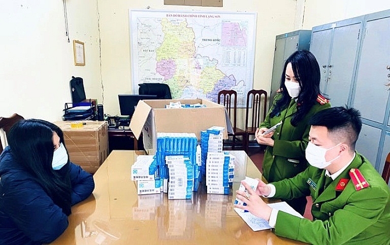 Lạng Sơn xử lý nhiều  vụ vận chuyển, buôn bán kit test và  thuốc điều trị Covid-19 không rõ nguồn gốc