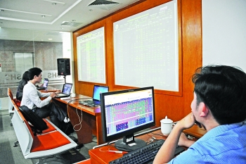 stock bond market development for stable capital supply