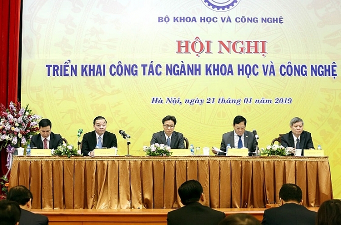 khoa hoc va cong nghe dong gop quan trong chuyen doi mo hinh tang truong