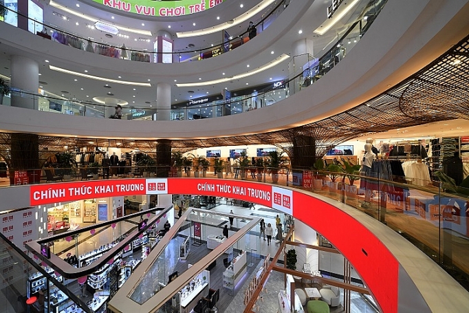 cua hang uniqlo dau tien tai ha noi co gi dac biet