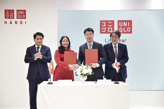 cua hang uniqlo dau tien tai ha noi co gi dac biet