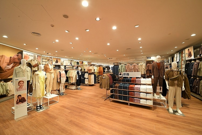 cua hang uniqlo dau tien tai ha noi co gi dac biet