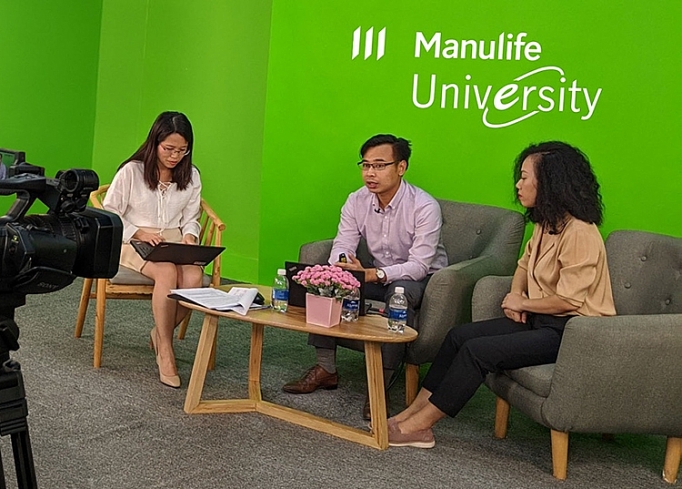 manulife university du kien se phuc vu hon 45000 hoc vien