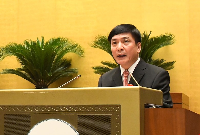 Tổng thư ký Quốc hội Bùi Văn Cường báo cáo giải trình trước khi Quốc hội biểu quyết