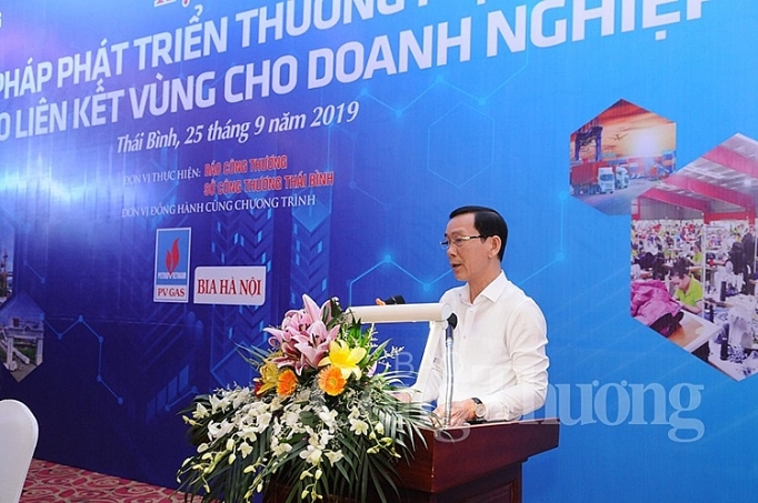 khai thac toi da tiem nang loi the thuong mai dich vu