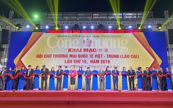 Sức hút từ hội chợ thương mại quốc tế Việt - Trung (Lào Cai) 2019