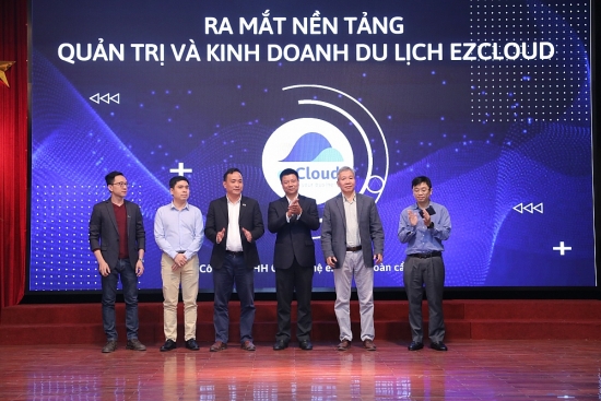 Nền tảng "Make in Vietnam" ezCloud thúc đẩy du lịch thông minh