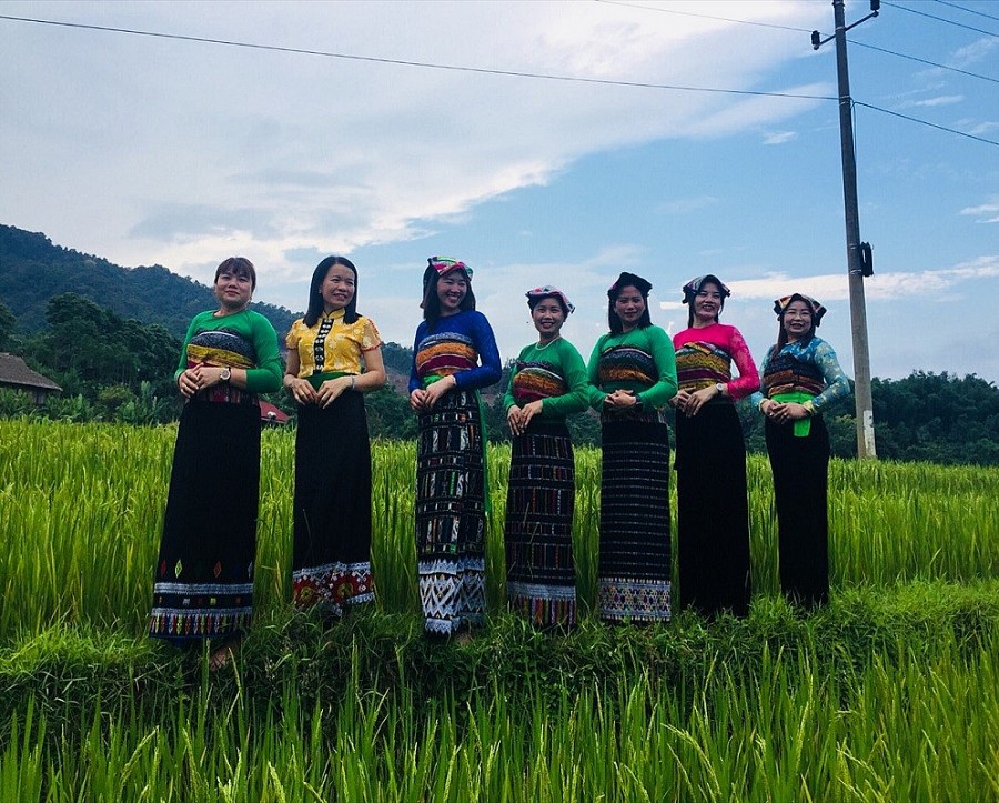 Nét đẹp trong trang phục truyền thống của người dân tộc Thái ở Thanh Hóa Nét đẹp trong trang phục truyền thống của người dân tộc Thái ở Thanh Hóa