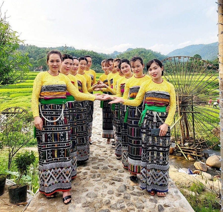Nét đẹp trong trang phục truyền thống của người dân tộc Thái ở Thanh Hóa Nét đẹp trong trang phục truyền thống của người dân tộc Thái ở Thanh Hóa