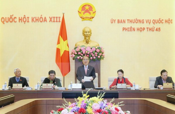 Khai mạc phiên họp thứ 45 của Ủy ban Thường vụ Quốc hội khóa XIII