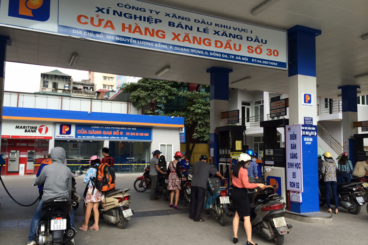 Hà Nội: Gỡ khó trong kinh doanh xăng E5