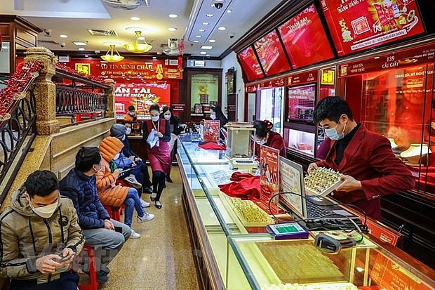 Giá vàng tăng mạnh ngày vía Thần Tài, giao dịch online tăng đáng kể