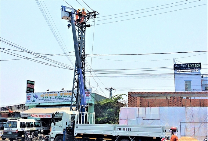 pc khanh hoa ung dung hieu qua cong to canh bao ngan chan vi pham dien