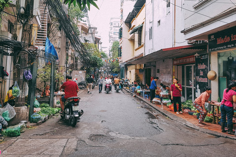 Hà Nội: Chợ truyền thống bị lãng quên - Bài 2: Giải pháp nào để phát triển?