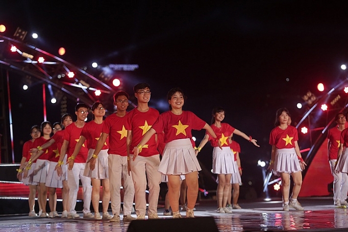 gioi tre hao hung voi cuoc thi flashmob 2019 song tuoi tre toan quoc