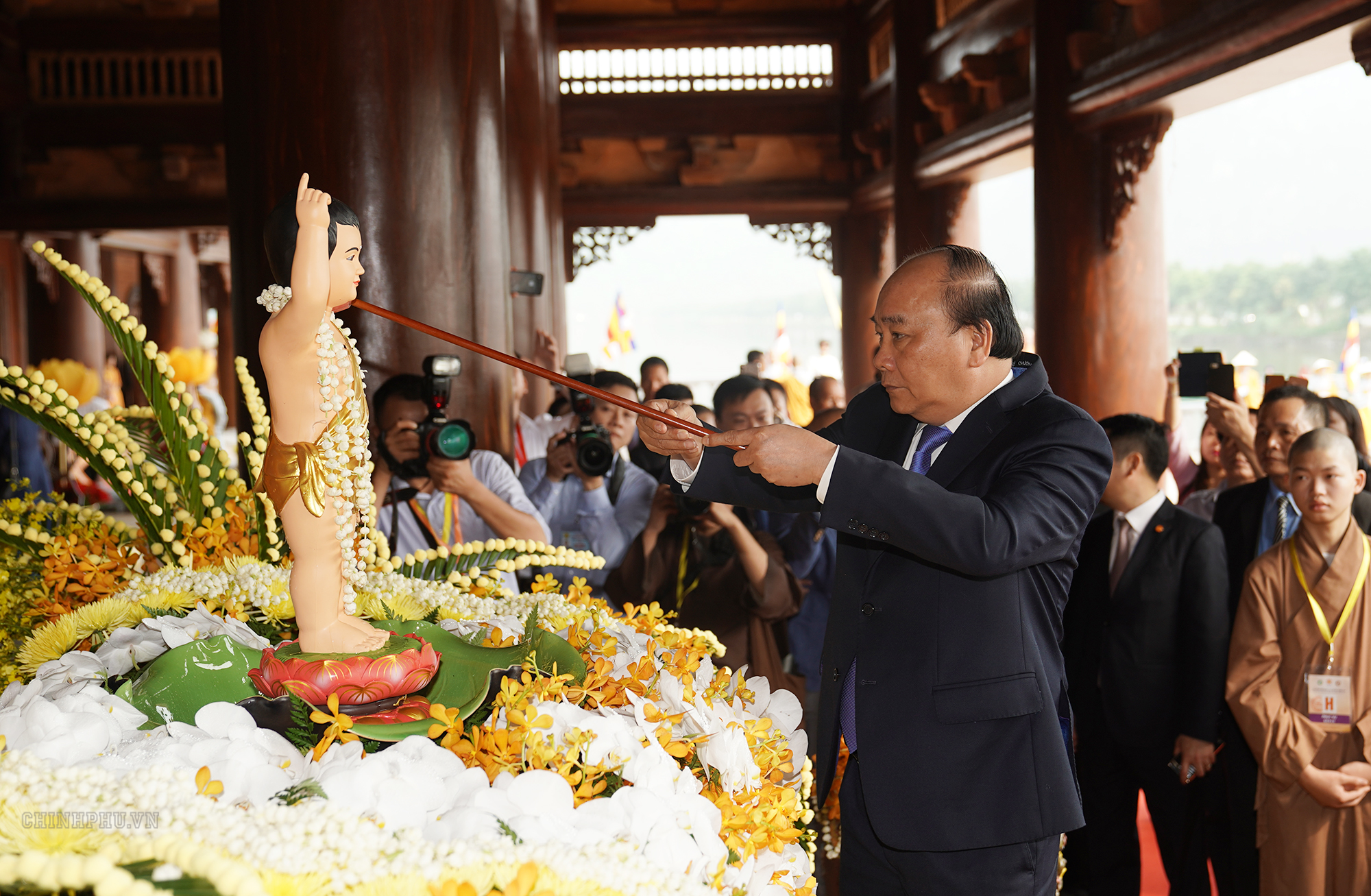 thu tuong dai le vesak da vuot tren mot le hoi van hoa ton giao thong thuong