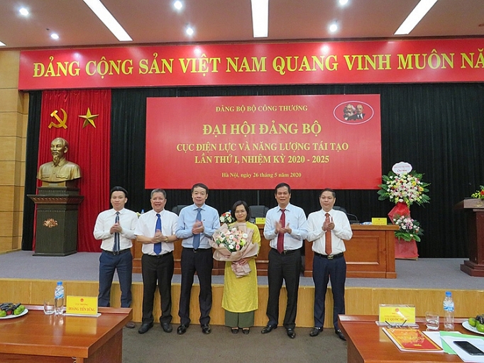 dang bo cuc dien luc va nang luong tai tao phat huy suc manh tap the hoan thanh tot moi nhiem vu duoc giao