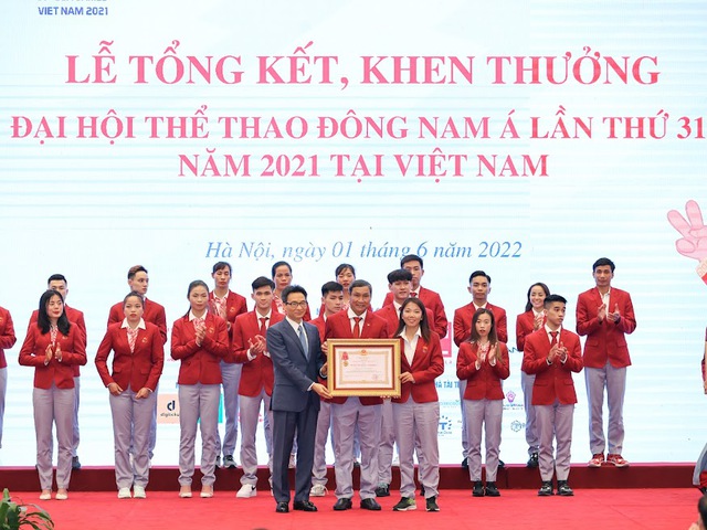 Thủ tướng: Nỗ lực hết mình vì màu cờ Tổ quốc, chinh phục những đỉnh cao mới - Ảnh 5.