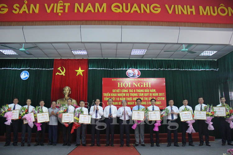 Đảng ủy Than Quảng Ninh sơ kết công tác 6 tháng đầu năm 2017