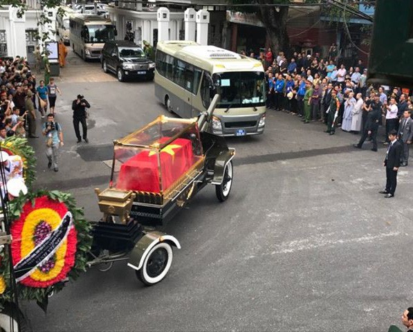 linh xa dua linh cuu chu tich nuoc tran dai quang ve tu gia