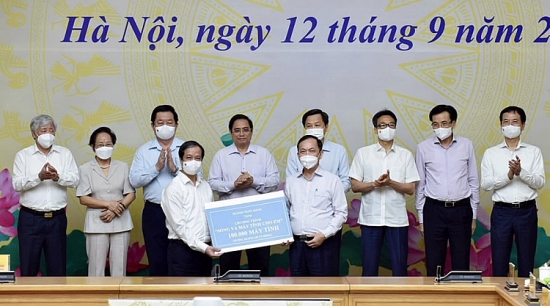 bidv ung ho 25 ty dong chung tay thuc hien chuong trinh song va may tinh cho em