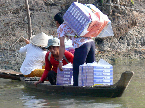 Chống thuốc lá lậu: Tập trung “đánh” trúng đầu nậu