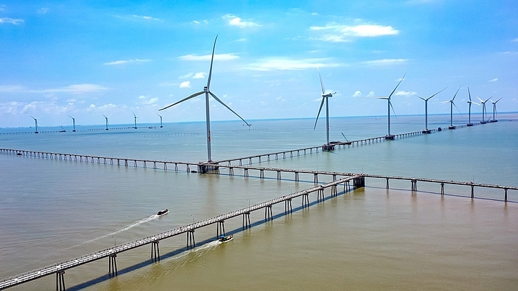 Dự án điện gió biển Đông Hải 1 hoàn thành lắp đặt trụ gió cuối cùng