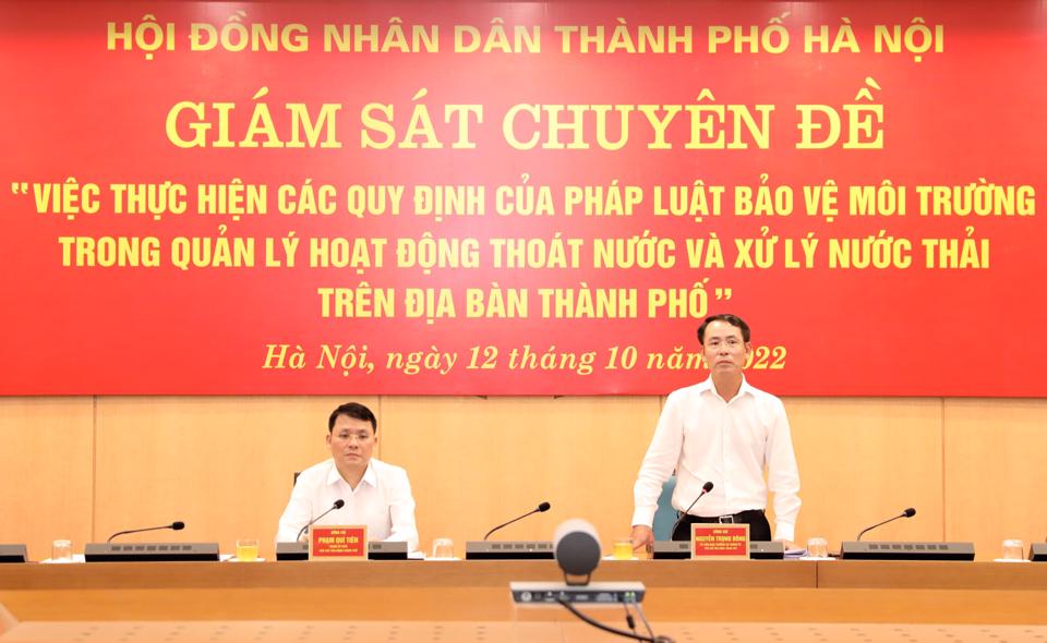 Ph&oacute; Chủ tịch UBND TP H&agrave; Nội Nguyễn Trọng Đ&ocirc;ng l&agrave;m r&otilde; một số nội dung Đo&agrave;n gi&aacute;m s&aacute;t kiến nghị