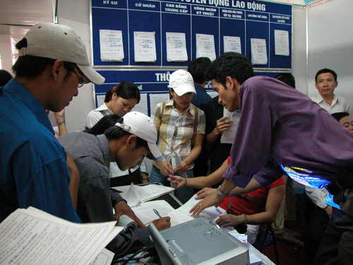 Xuất khẩu lao động sang Đài Loan: Siết chặt quản lý