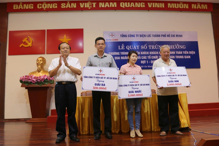 EVN HCMC: Chuyên nghiệp trong dịch vụ khách hàng