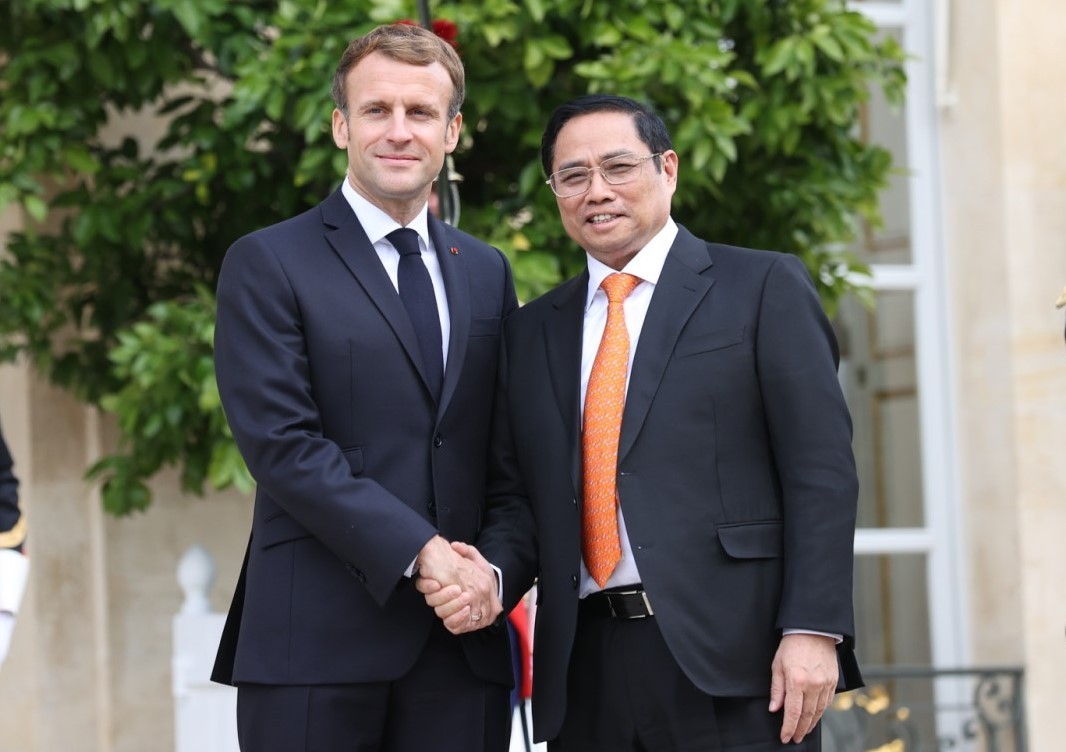 Thủ tướng Phạm Minh Chính hội kiến Tổng thống Pháp Emmanuel Macron