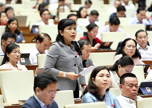 Đại biểu Quốc hội tỉnh Quảng Ninh Nguyễn Thị Thu Hà phát biểu. 
