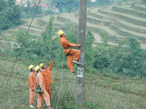 Công ty điện lực Hà Giang: Nỗ lực thắp sáng cao nguyên đá