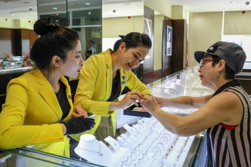 Dự báo giá vàng ngày mai 17/02/2025