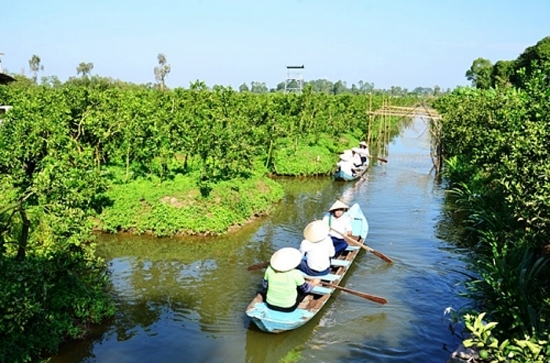 Lấy thi đua làm động lực đạt và vượt mọi mục tiêu, chỉ tiêu đề ra