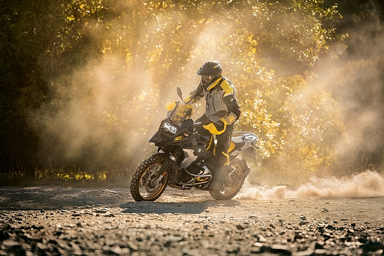 BMW R 1250 GS và R 1250 GS Adventure mới – 40 năm khẳng định vị thế dẫn đầu