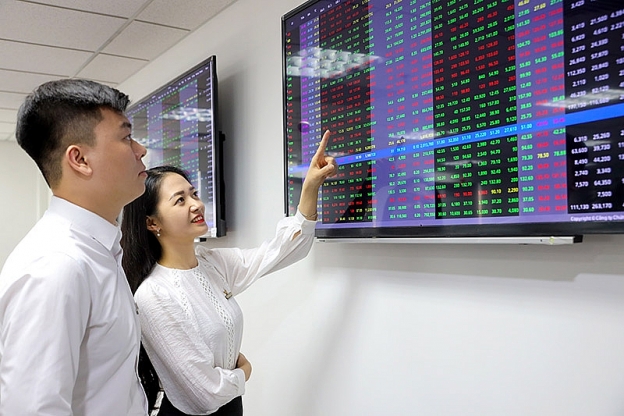 Chứng khoán kỳ vọng sự trở lại của dòng tiền cá nhân