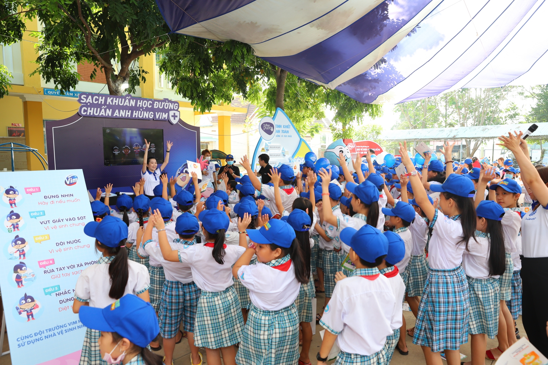 Unilever Việt Nam cùng lên tiếng vì nhà vệ sinh học đường