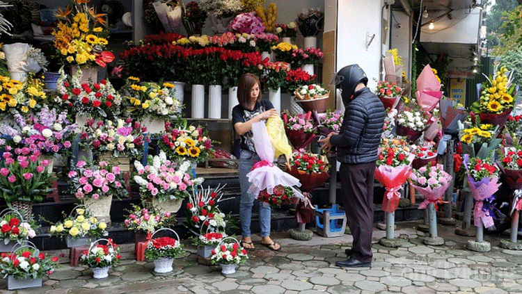 soi dong thi truong qua tang dip le valentine