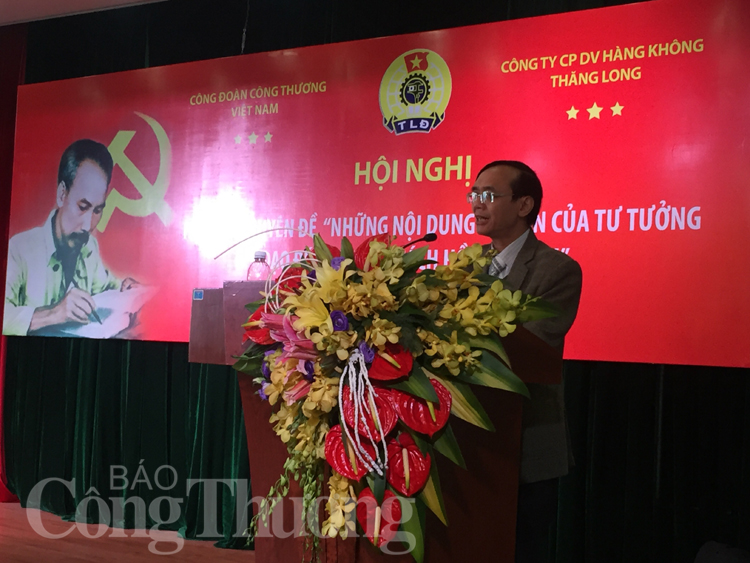 Đoàn viên công đoàn học tập và làm theo tấm gương đạo đức Hồ Chí Minh