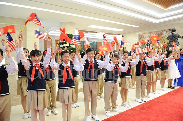 Tổng Bí thư, Chủ tịch nước và Thủ tướng Việt Nam tiếp và làm việc với Tổng thống Hoa Kỳ tong bi thu chu tich nuoc va thu tuong viet nam tiep va lam viec voi tong thong hoa ky