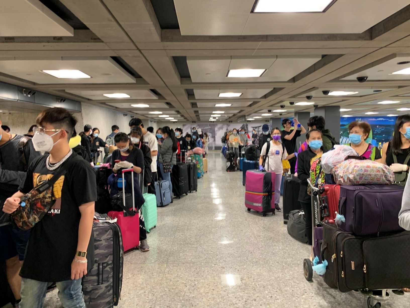 tiep tuc dua hon 340 cong dan tu hoa ky ve nuoc an toan