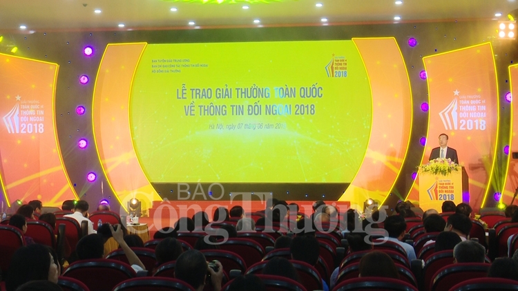 trao giai toan quoc ve thong tin doi ngoai 2018