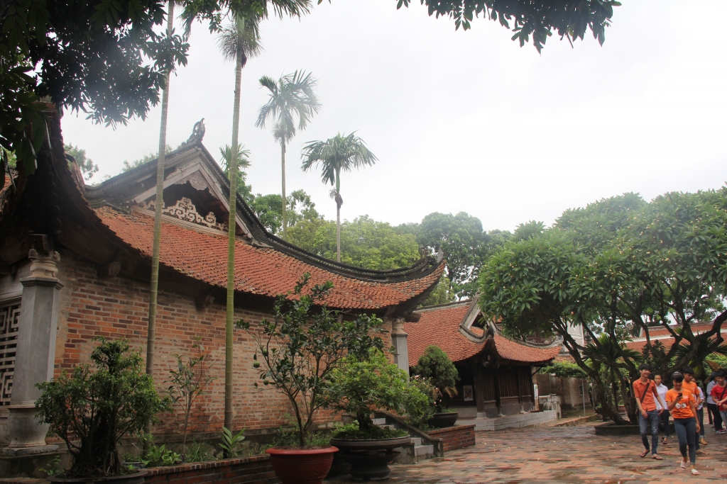 hai ngoi chua nhat dinh phai den o bac giang
