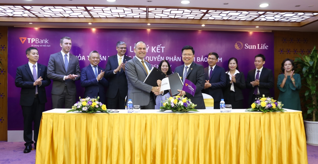 tpbank va sun life viet nam hop tac phan phoi bao hiem nhan tho
