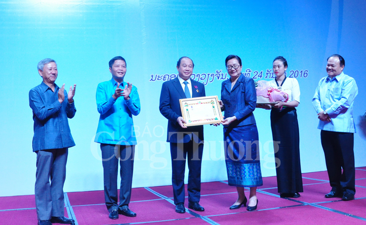 Hợp tác phát triển ngành Công Thương  Việt Nam - Lào: Thống nhất mục tiêu, hợp tác bền vững