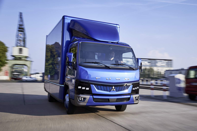 Daimler Trucks châu Á trình làng FUSO eCanter thế hệ mới