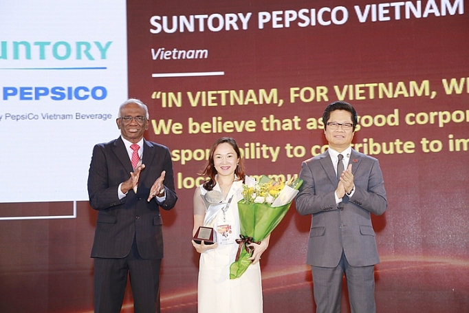 suntory pepsico viet nam nhan giai thuong nhan su uy tin chau a