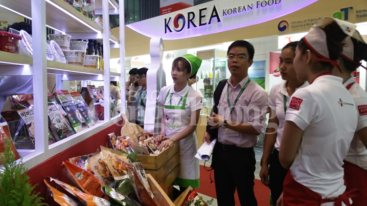 Khai mạc Triển lãm quốc tế Vietnam Foodexpo 2016